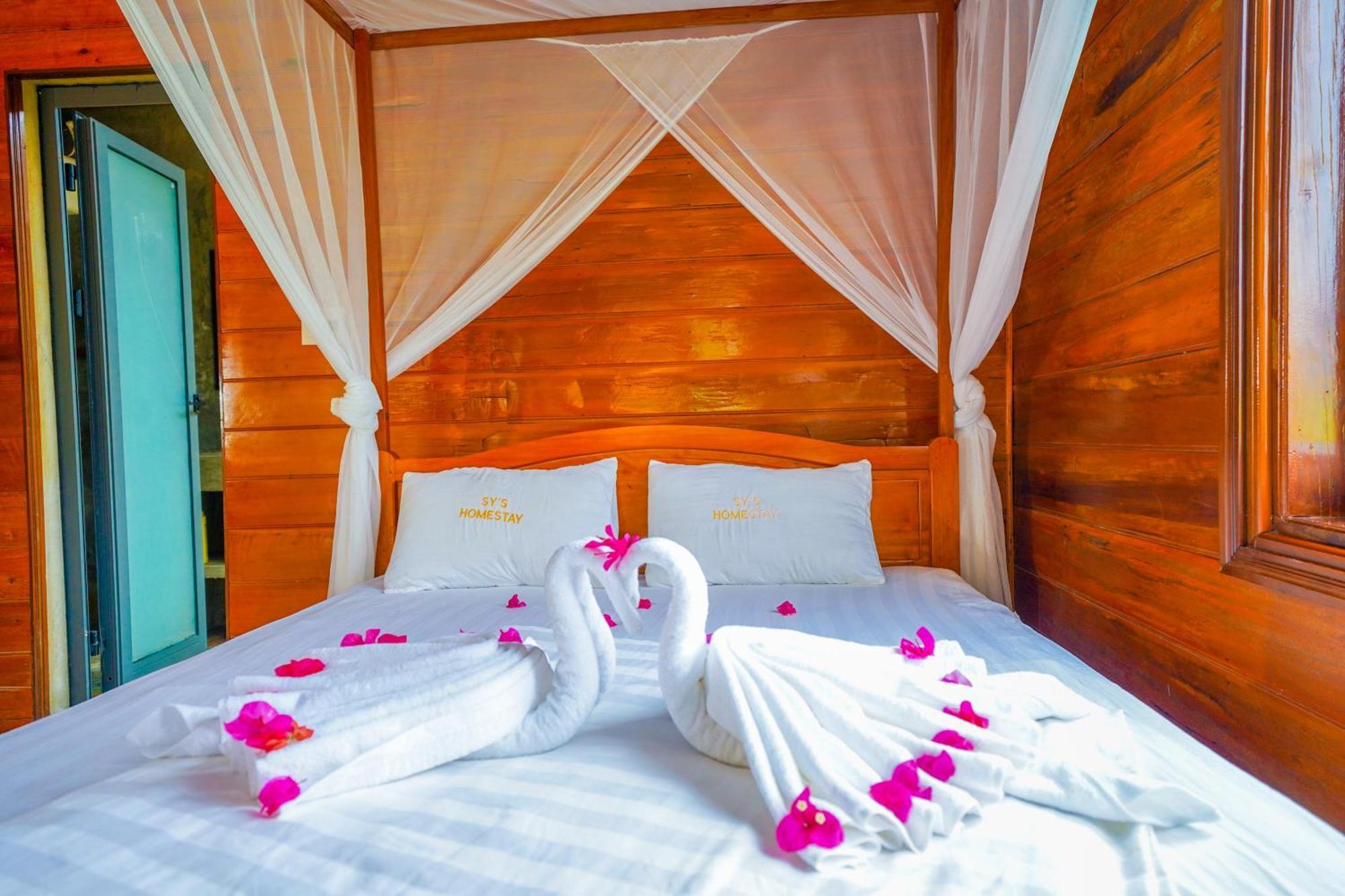 Jungle Boss Travel Lodge Phong Nha Extérieur photo